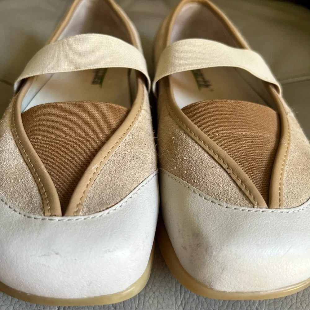 Kalso Earth Women's Tan and White Casual Shoes - Picture 9 of 16